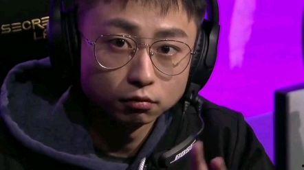 全明星吃瓜比赛视频,笑料百出，明星们化身“吃瓜群众”